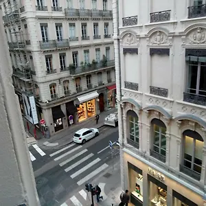 https://lyon-centre-ville.hotels-rhonealpes.com
